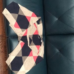 Gorgeous shawl/shrug in size S/M from John & Jenn